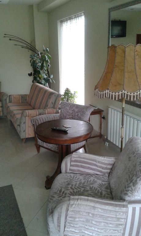 Vila Apolo Belgrade Bilik gambar