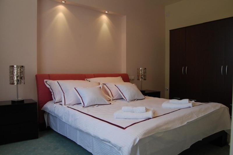 Vila Apolo Belgrade Luaran gambar