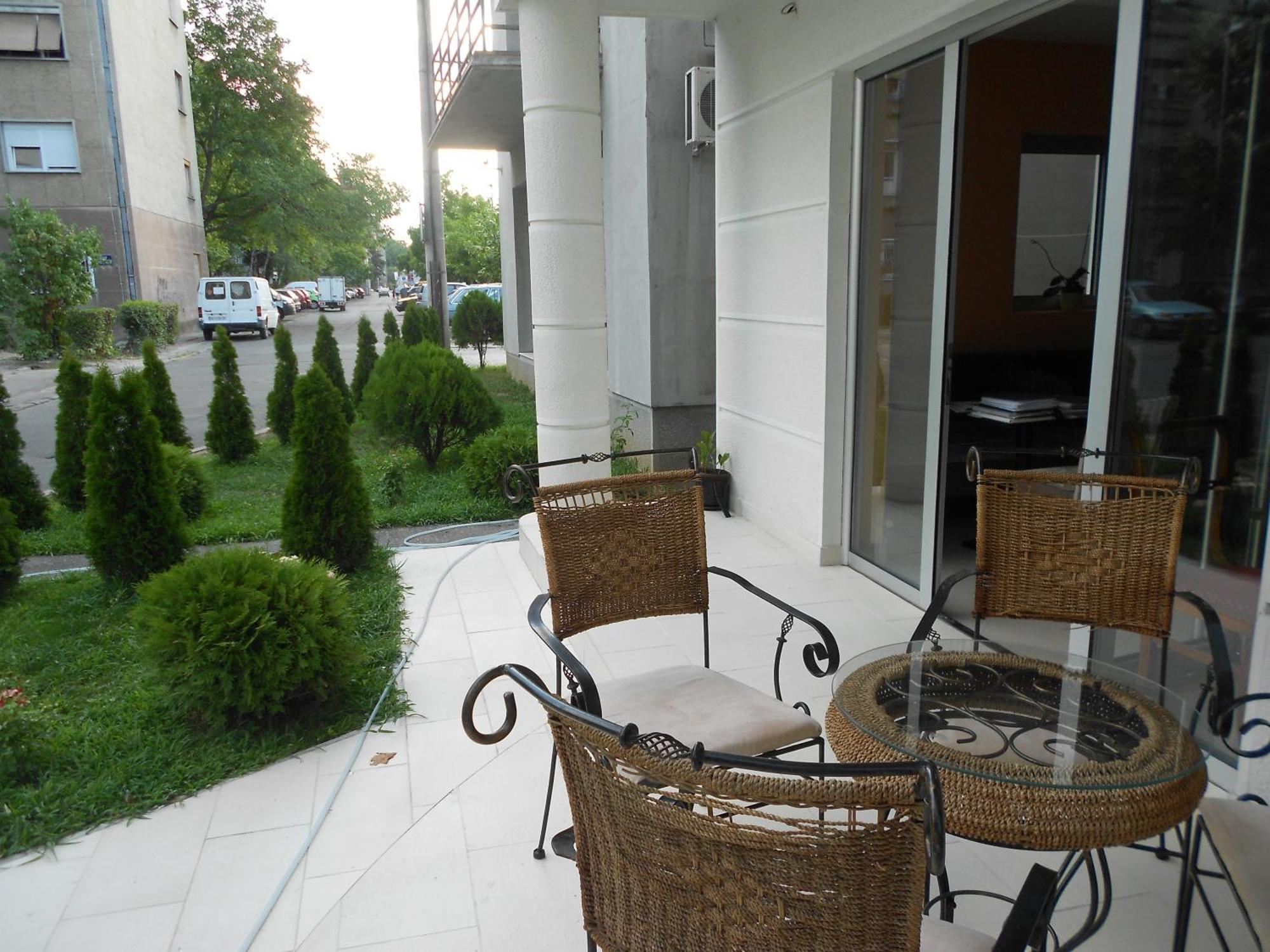 Vila Apolo Belgrade Luaran gambar