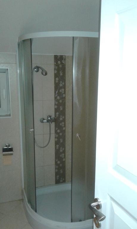 Vila Apolo Belgrade Luaran gambar