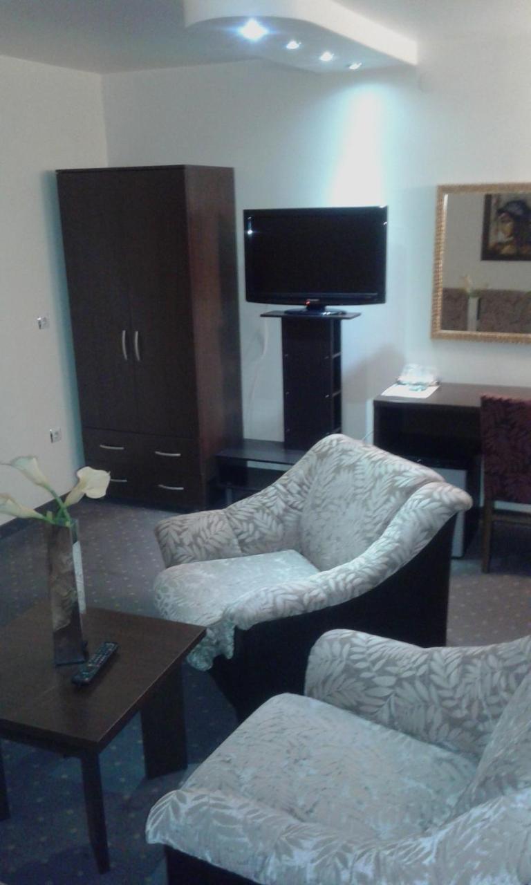 Vila Apolo Belgrade Luaran gambar